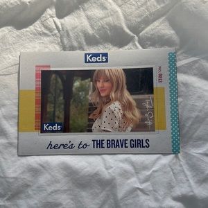 Taylor Swift Keds Magnet Red Tour VIP Package